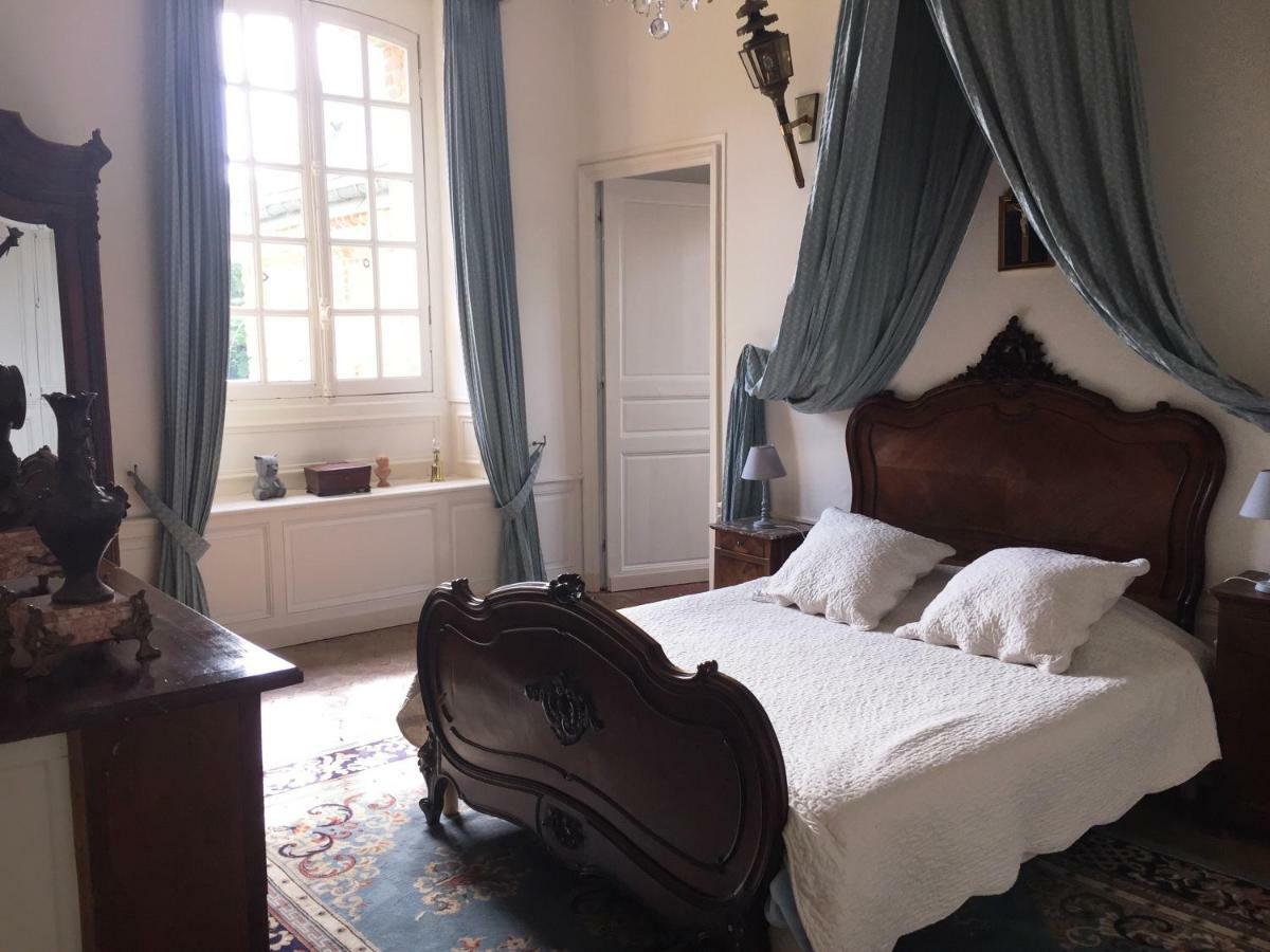 Chateau De Fleury La Foret Bed and Breakfast Igoville Zewnętrze zdjęcie