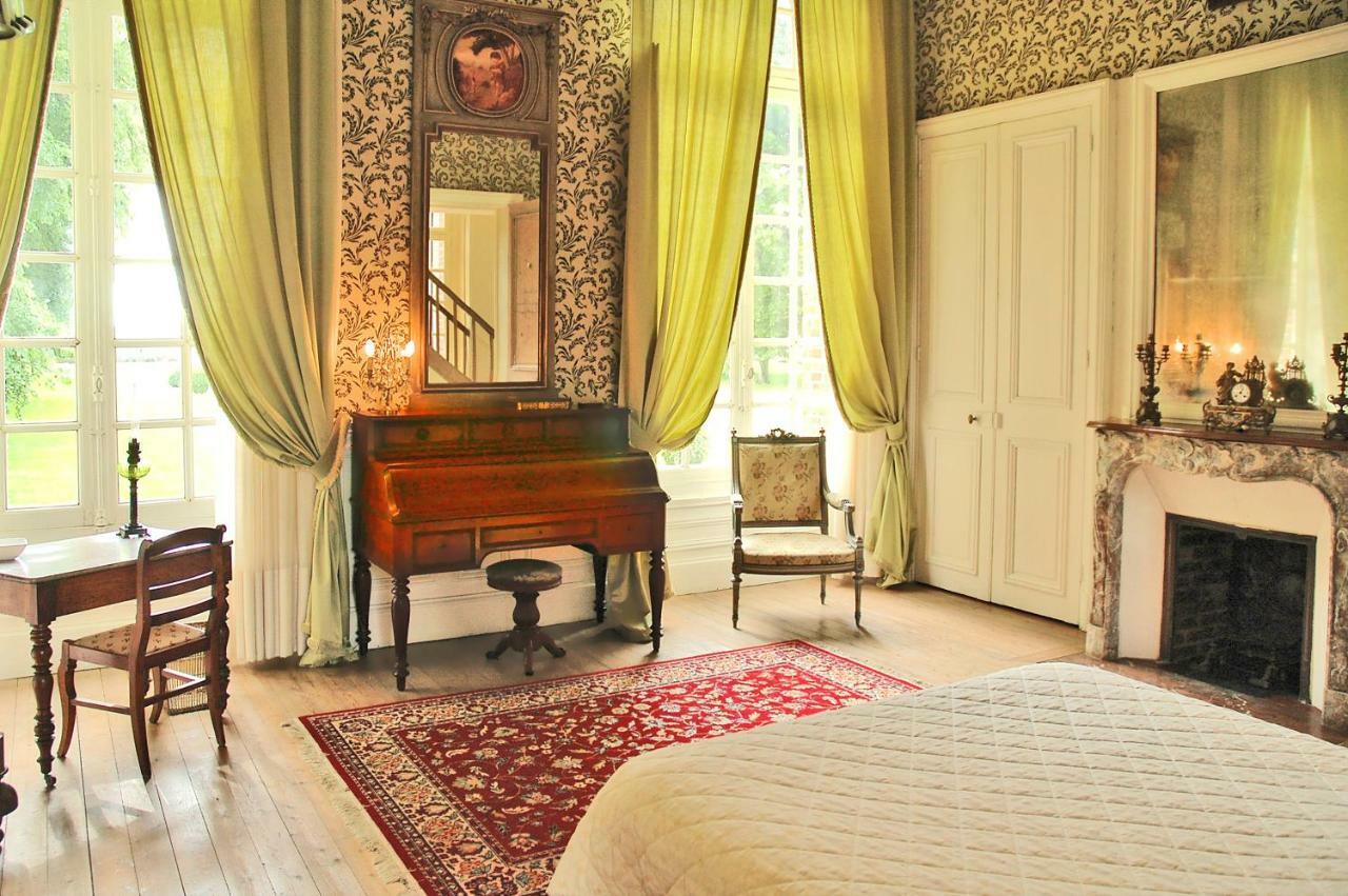 Chateau De Fleury La Foret Bed and Breakfast Igoville Zewnętrze zdjęcie
